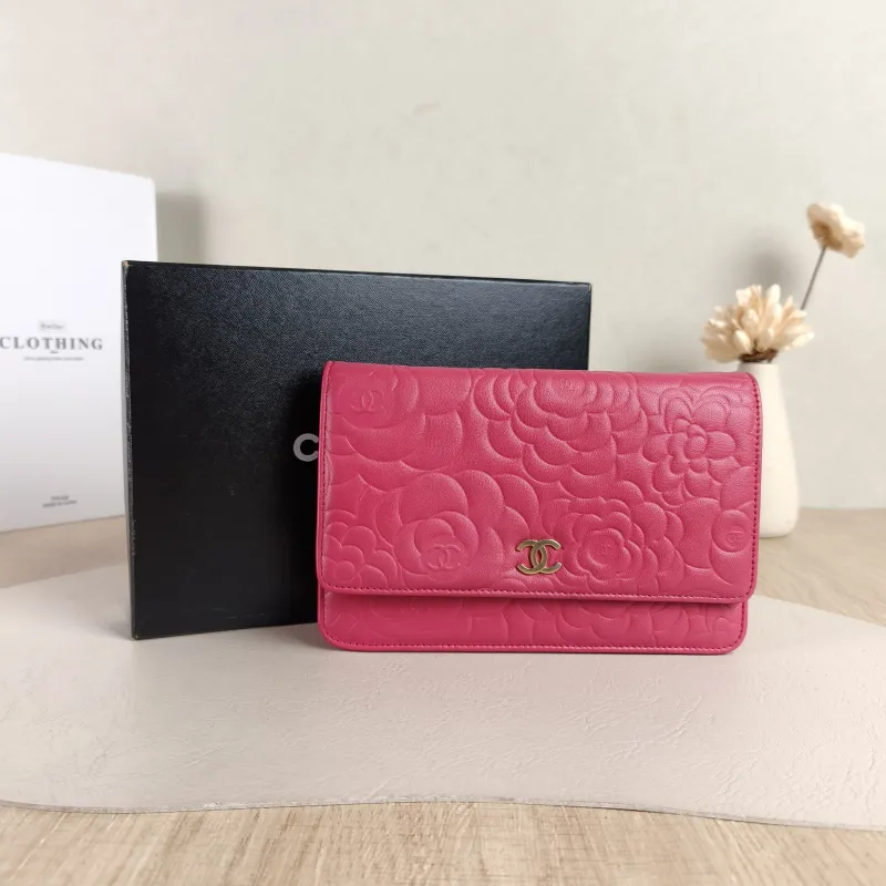 Chanel Crossbody Bag Classic Flap WOC CF WOCWOC Bag Red Lambskin One Size19 × 3.5 × 12 cm — cover view 3 of 6