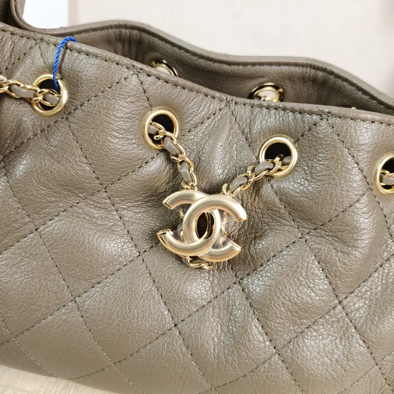 Chanel Crossbody Bag 25Bag Brown Calfskin Mini 22 × 12.5 × 20 cm — detail view 2 of 12