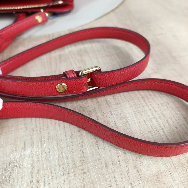 MCM Shoulder Bag Tote Bag Red Canvas 31 × 10 × 19 cm — detail view 10 of 12