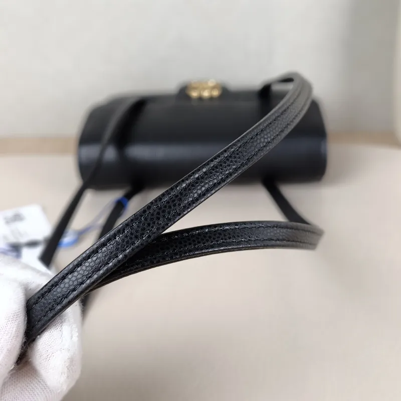 Chanel Crossbody Bag 26p preppy coco Black Grained Calfskin Mini 17 × 5 × 11.5 cm — detail view 3 of 12