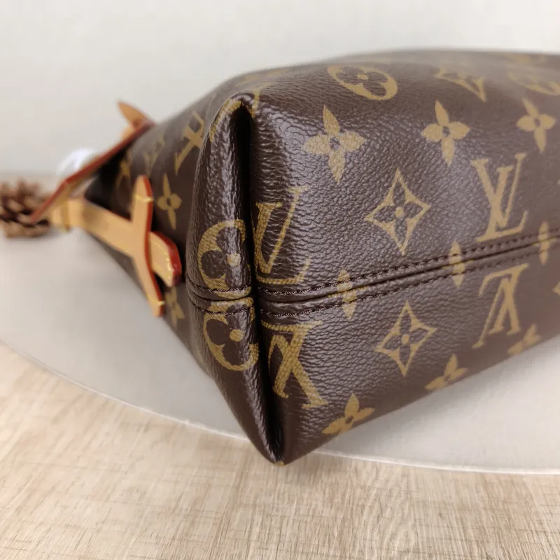 Louis Vuitton Shoulder Bag Carryall East West Monogram PVC 36 × 10 × 19 cm — detail view 2 of 13
