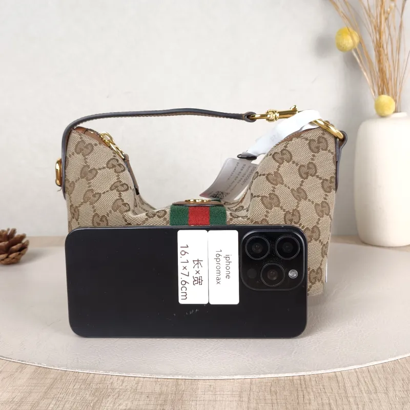 GUCCI Top Handle Bag vanity Vanity Case Bag Monogram Canvas Mini 19 × 9 × 10 cm — cover view 4 of 6