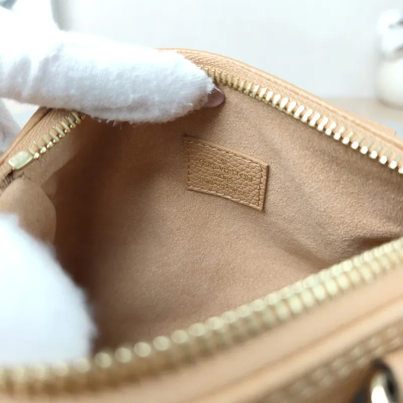 Louis Vuitton Crossbody Bag Speedy Nano · White Empreinte Embossed Calfskinnano16 × 7.5 × 10 cm — detail view 10 of 14