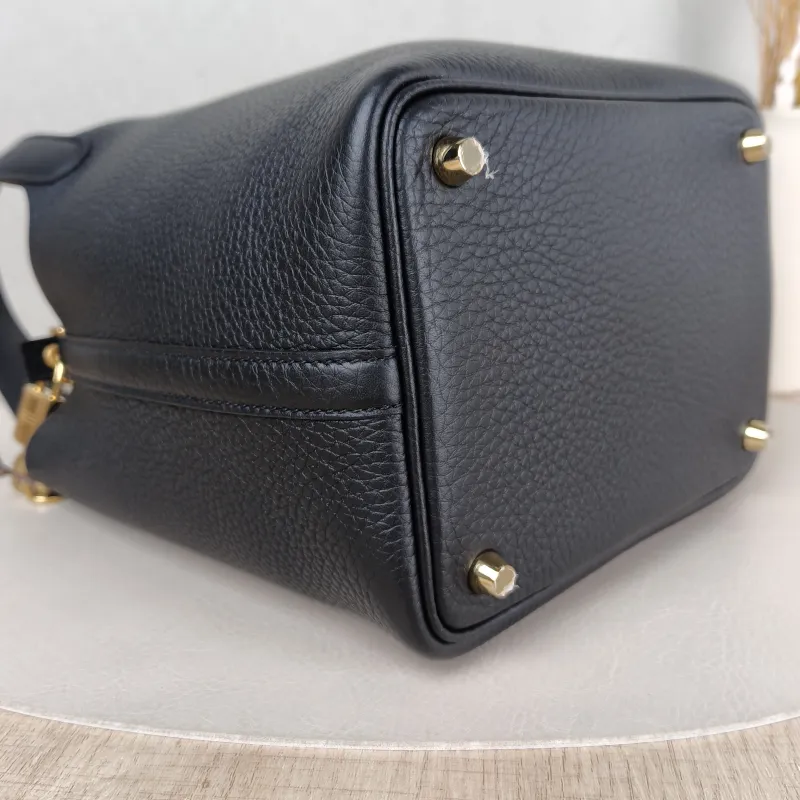 Hermès Top Handle Bag Picotin Lock 18 18 Black Taurillon Clemence TC Calfskin Small 18 × 13 × 19 cm B — detail view 6 of 11