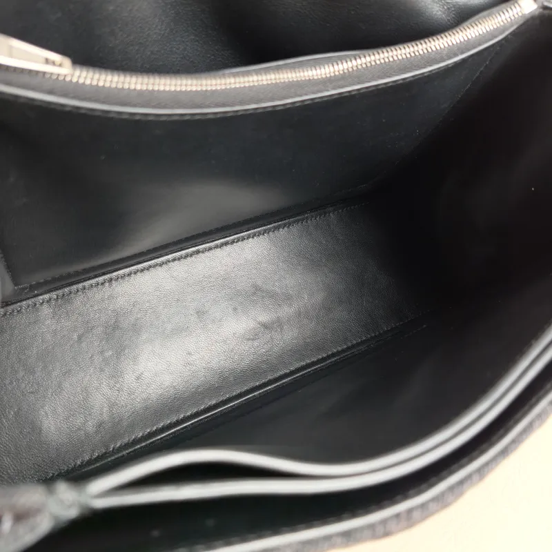 BALENCIAGA Shoulder Bag CRUSH Chain Bag Grey Medium 30 × 13 × 20 cm — detail view 12 of 12