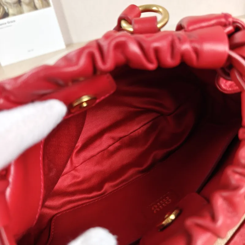 Miumiu Shoulder Bag Joie Shoulder Bag Red Lambskin 22 × 7 × 12 cm — detail view 5 of 11