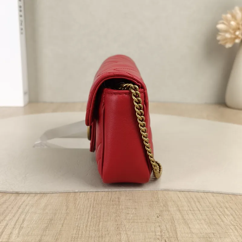 GUCCI Crossbody Bag GG Marmont Mini Marmont Mini Red Calfskinmini16.5 × 4.5 × 9.5 cm — detail view 9 of 11
