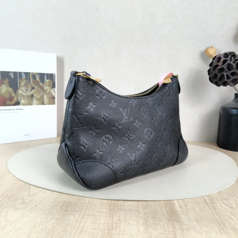 Louis Vuitton Crossbody Bag Boulogne Black Empreinte Embossed Calfskin Small 26 × 9.5 × 16 cm — cover view 3 of 6