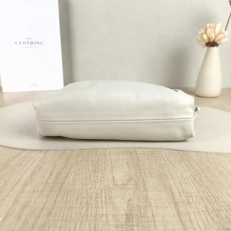 Bottega Veneta Clutch The Pouch Clutch White Calfskin Mini 22 × 5 × 13 cm — cover view 3 of 5