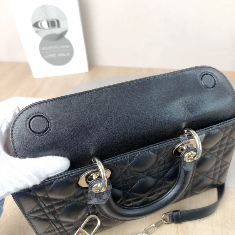 DIOR Crossbody Bag Lady D-Joy Black Lambskin Medium26 × 5 × 13.5 cm — detail view 5 of 9