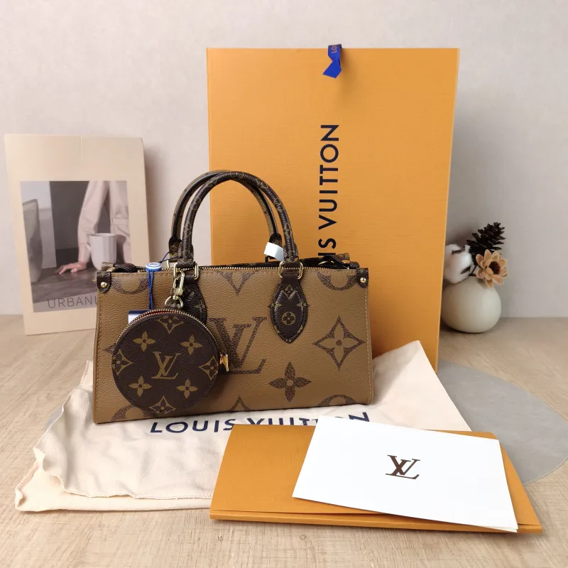 Louis Vuitton Crossbody Bag Onthego East West Monogram PVC Small 25 × 10 × 13 cm — cover view 6 of 6