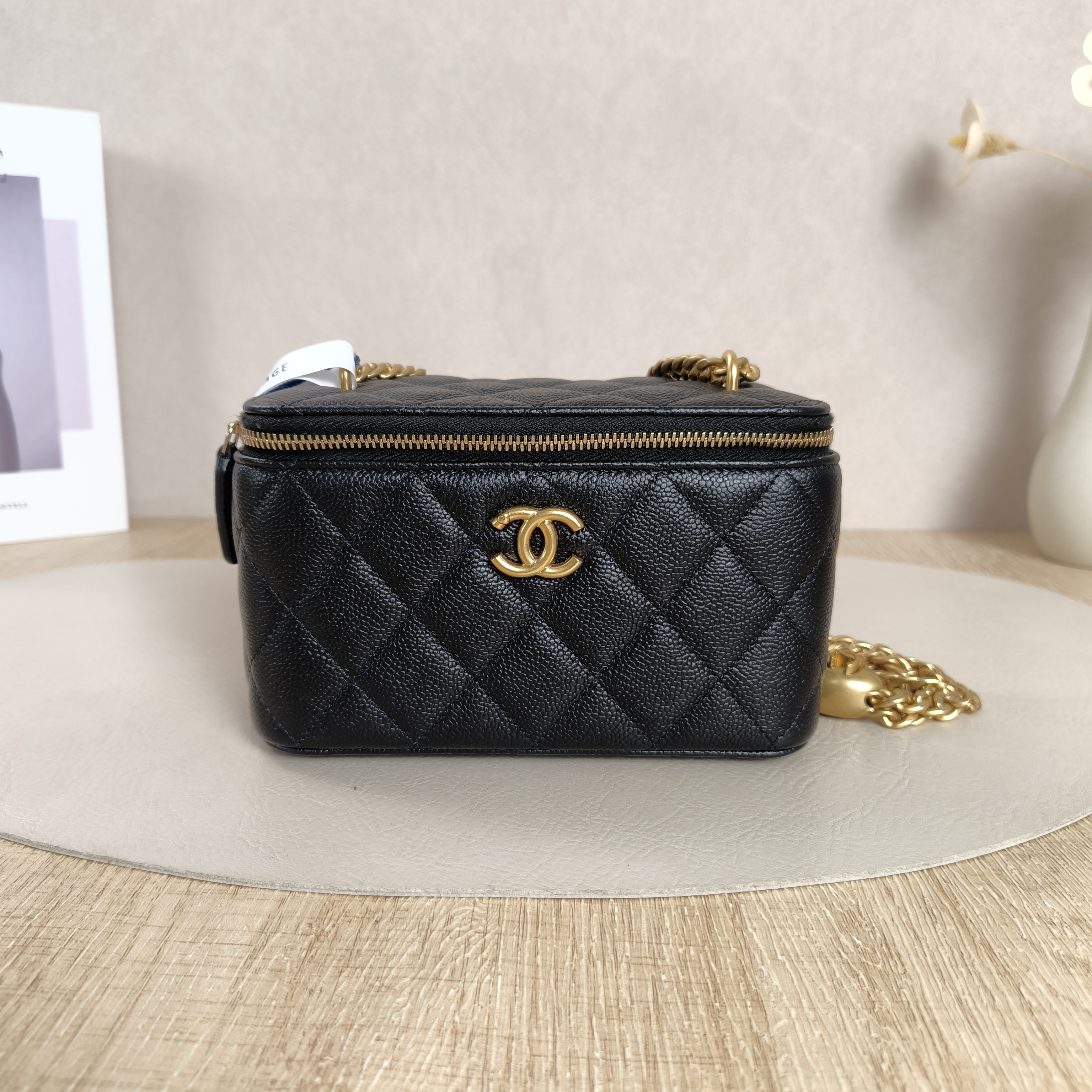 Chanel Crossbody Bag23p Black Grained Calfskin Small16 × 8 × 10 cm