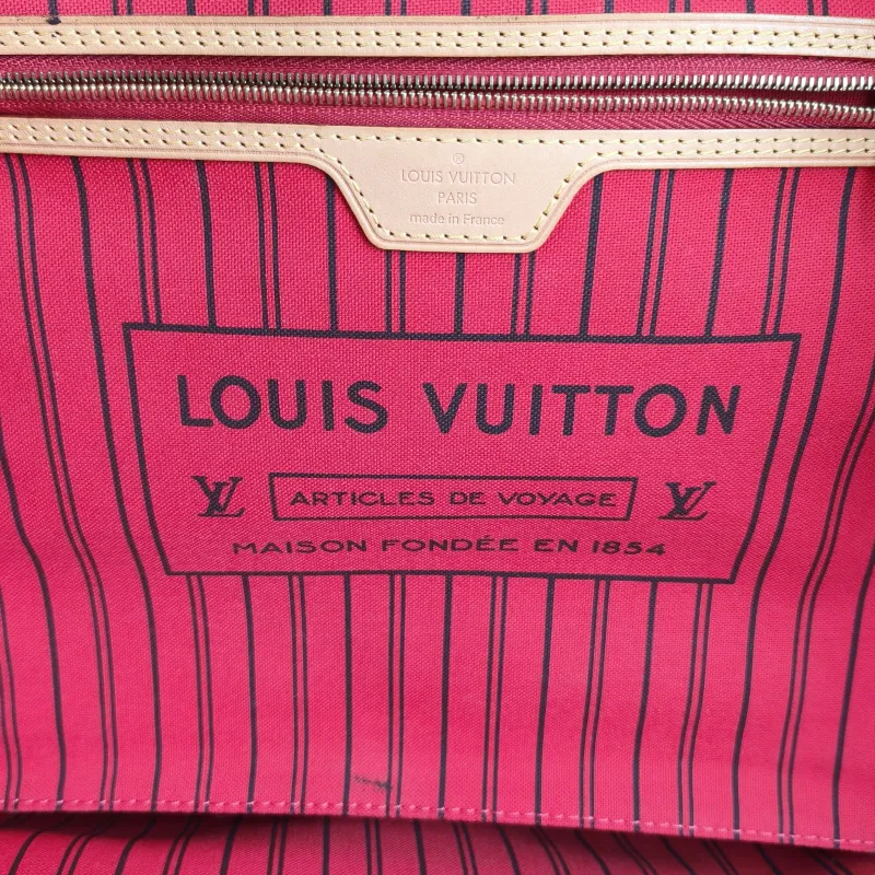 Louis Vuitton Shoulder Bag Neverfull Monogram PVC Medium 31 × 14 × 28 cm — detail view 4 of 11