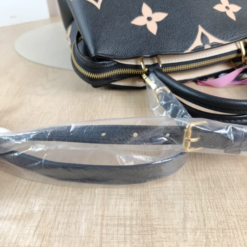 Louis Vuitton Crossbody Bag PETIT PALAIS Tote Bag Monogram Empreinte Embossed Calfskin Small 29 × 12.5 × 18 cm — detail view 9 of 13