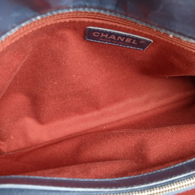 Chanel Crossbody Bag cf Collection Crossbody Bag Navy Calfskin Large 30 × 11 × 20 cm 20 — detail view 2 of 13