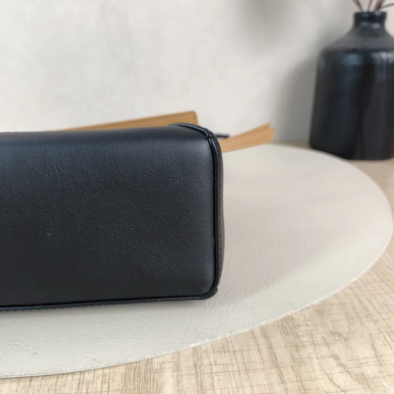 LOEWE Crossbody Bag Puzzle Black Brown Calfskin Mini 18 × 8 × 12.5 cm — detail view 1 of 13