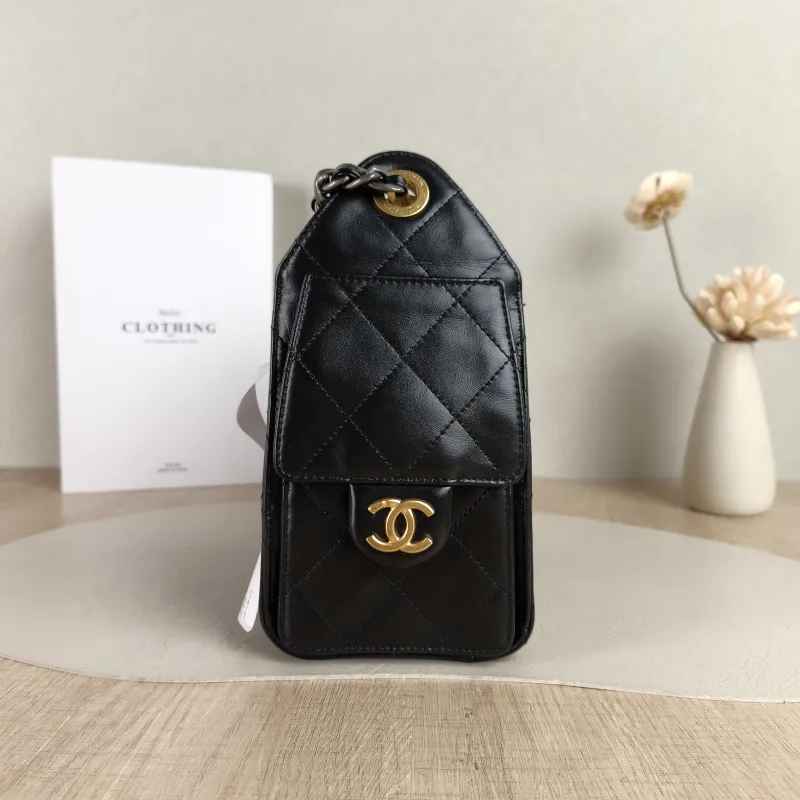 Chanel Shoulder Bag 25Bag Black Waxed Leather Calfskin Mini 20 × 12.5 × 22 cm — detail view 2 of 13