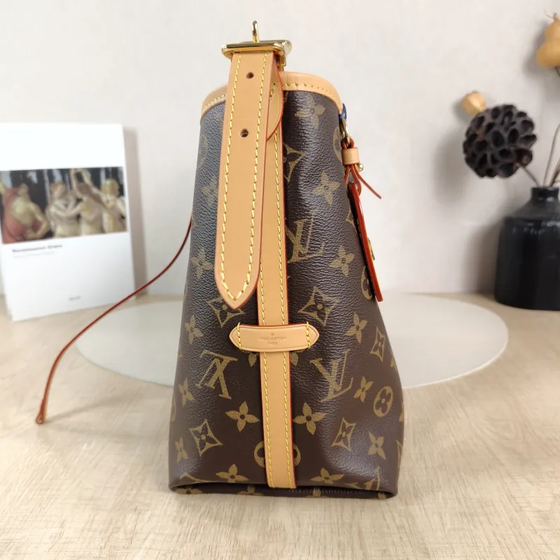 Louis Vuitton Crossbody Bag Carryall Monogram PVC Small 29 × 12 × 24 cm — detail view 8 of 12