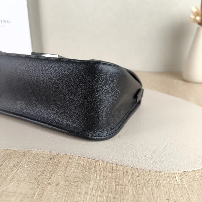 Louis Vuitton Shoulder Bag BUCI Black Epi Embossed Calfskin One Size 24.5 × 9 × 15.5 cm — detail view 1 of 11