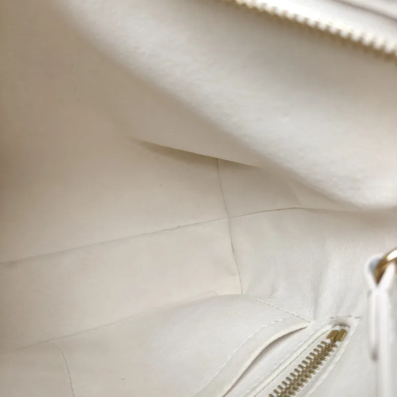 Louis Vuitton Crossbody Bag Carryall Calfskin Small 29.5 × 12 × 24 cm — detail view 1 of 11