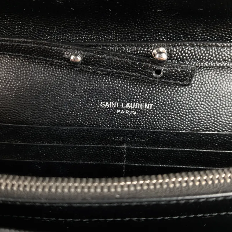SAINT LAURENT Shoulder Bag CASSANDRE ENVELOPE Black Calfskin One Size 22.5 × 4 × 14 cm — detail view 4 of 10