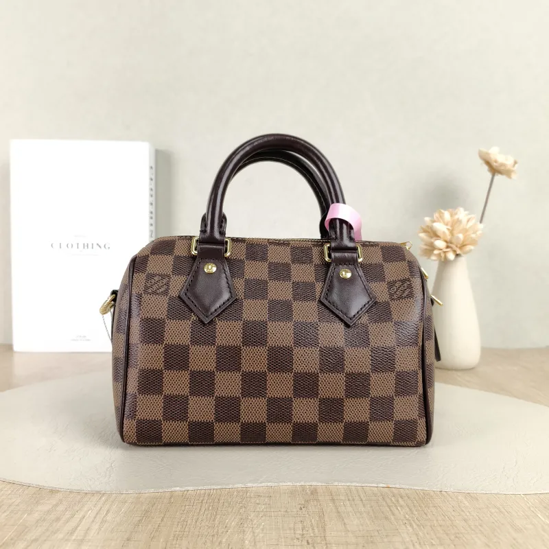 Louis Vuitton Crossbody Bag Speedy20 Shoulder Strap PVC Small 20.5 × 12 × 13.5 cm