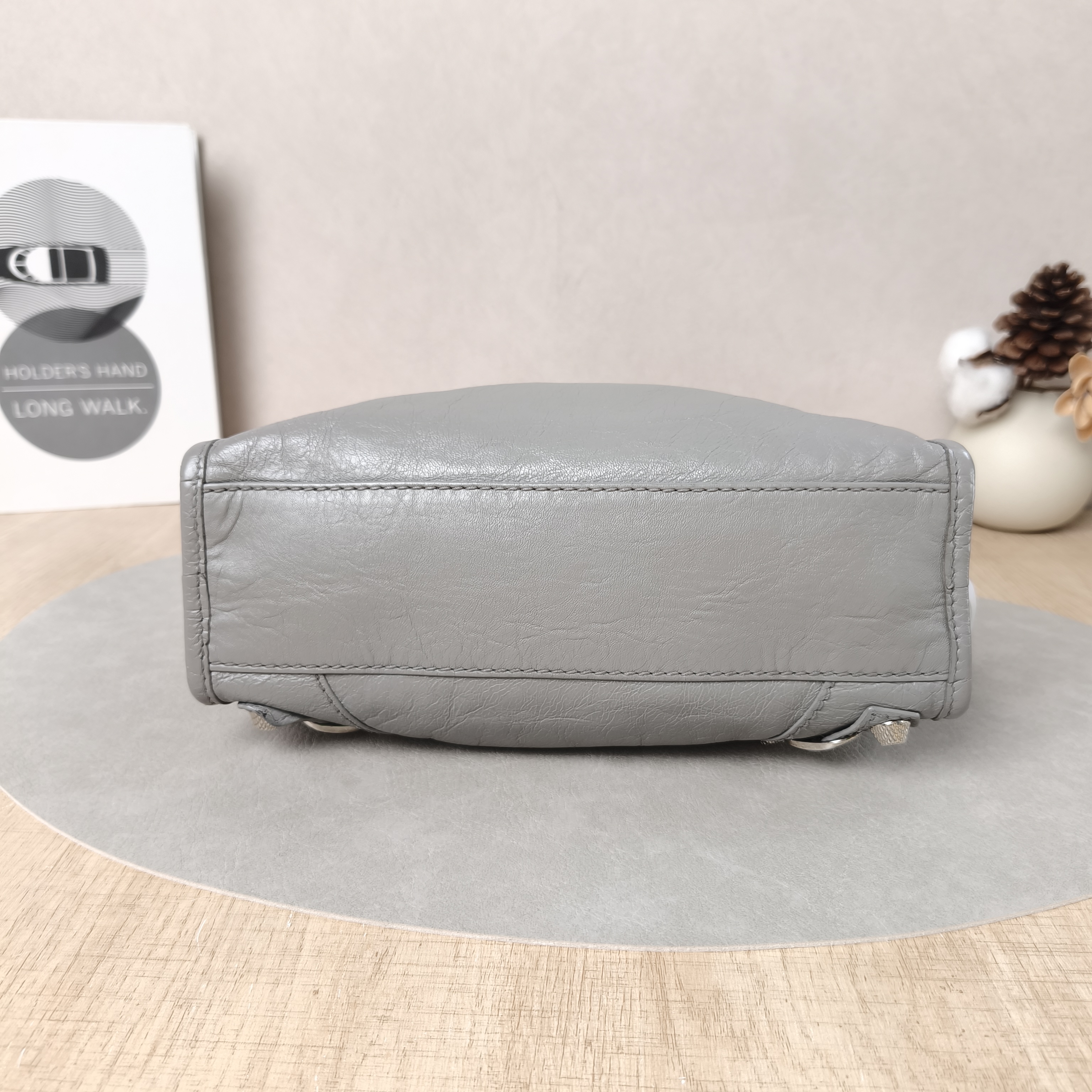 BALENCIAGA Crossbody Bag Classic City Grey Lambskinmini24 × 10 × 16 cm — cover view 5 of 5