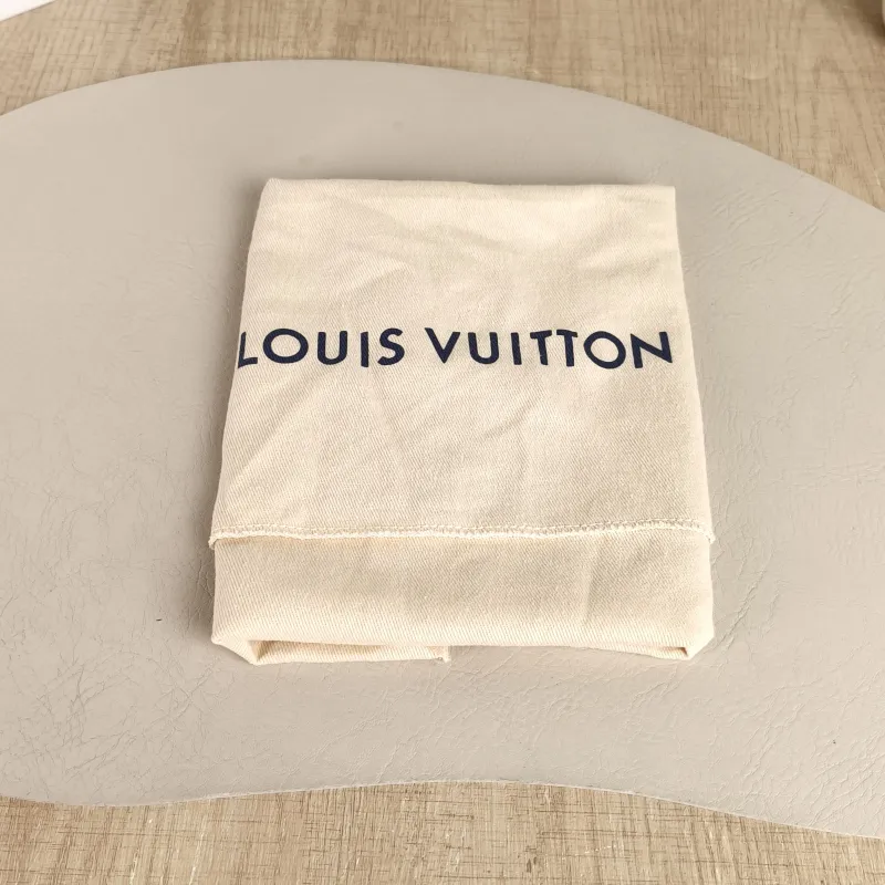 Louis Vuitton Crossbody Bag IVY White · Pink Monogram Empreinte Embossed Calfskin Small 23.5 × 4.3 × 12 cm — detail view 6 of 13