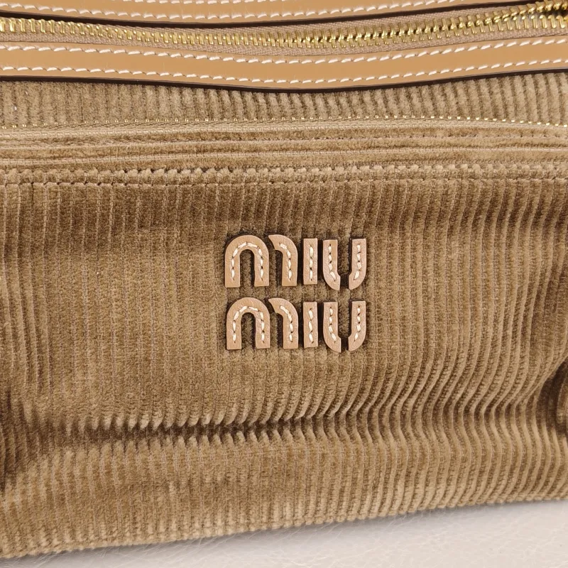 Miumiu Shoulder Bag Pocket Brown Large 32 × 9 × 28 cm — detail view 2 of 15