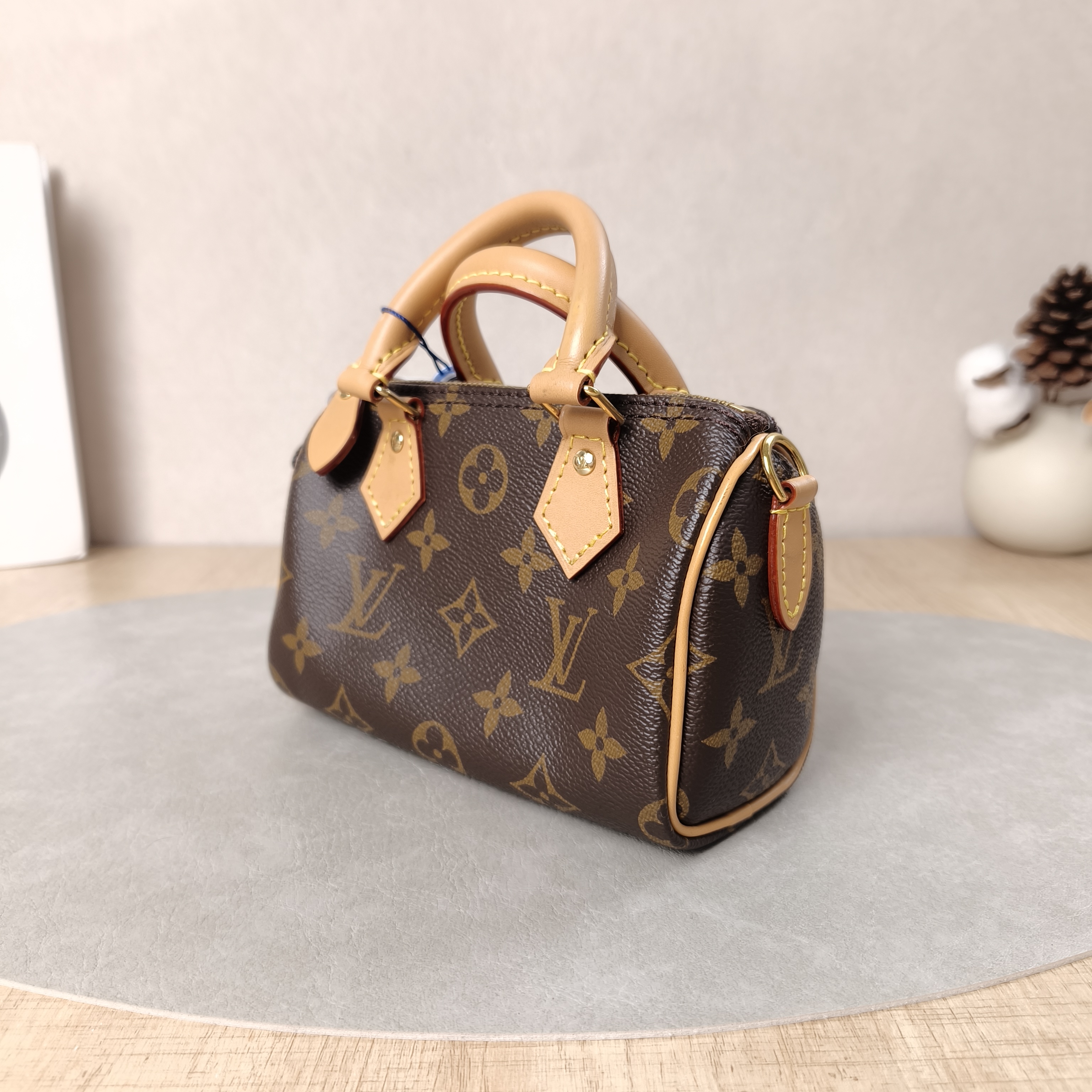 Louis Vuitton Crossbody Bag Speedy Nano Shoulder Strap PV Cnano16 × 7.5 × 10 cm — cover view 5 of 5