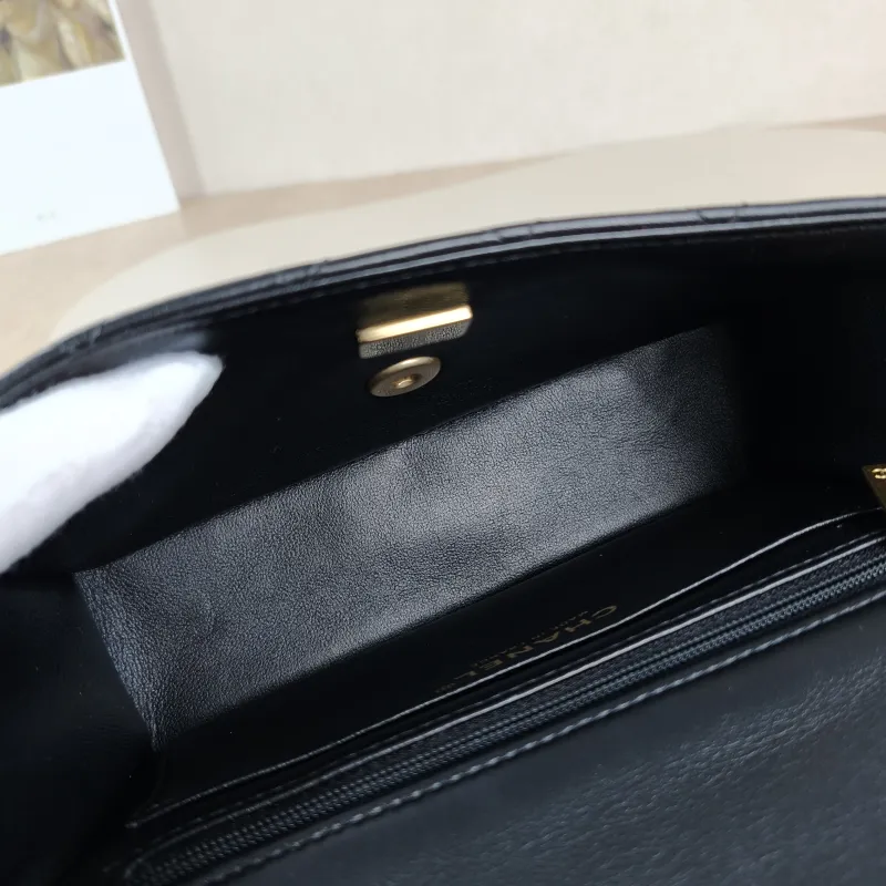 Chanel Crossbody Bag mini Black Lambskin mini20 × 6 × 12 cm — detail view 10 of 15