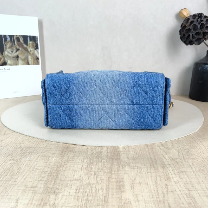 Chanel Crossbody Bag 25Bag Blue Mini 22 × 12.5 × 20 cm — cover view 2 of 6