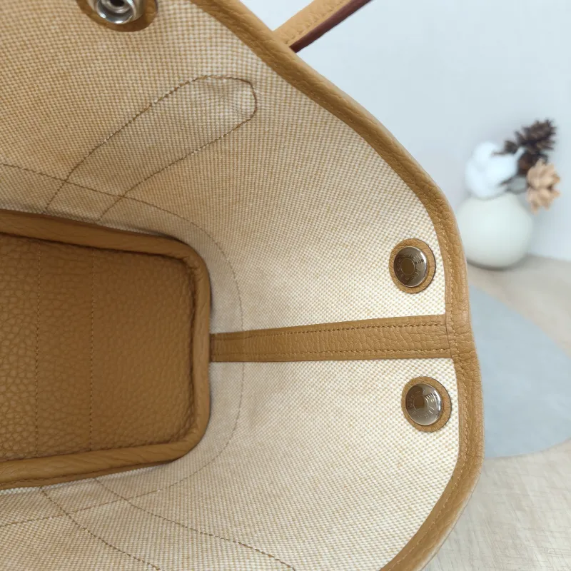 Hermès Top Handle Bag Neo Garden 23 Mini Canvas · Negonda Calfskin Mini 23 × 10 × 16 cm G — detail view 2 of 10