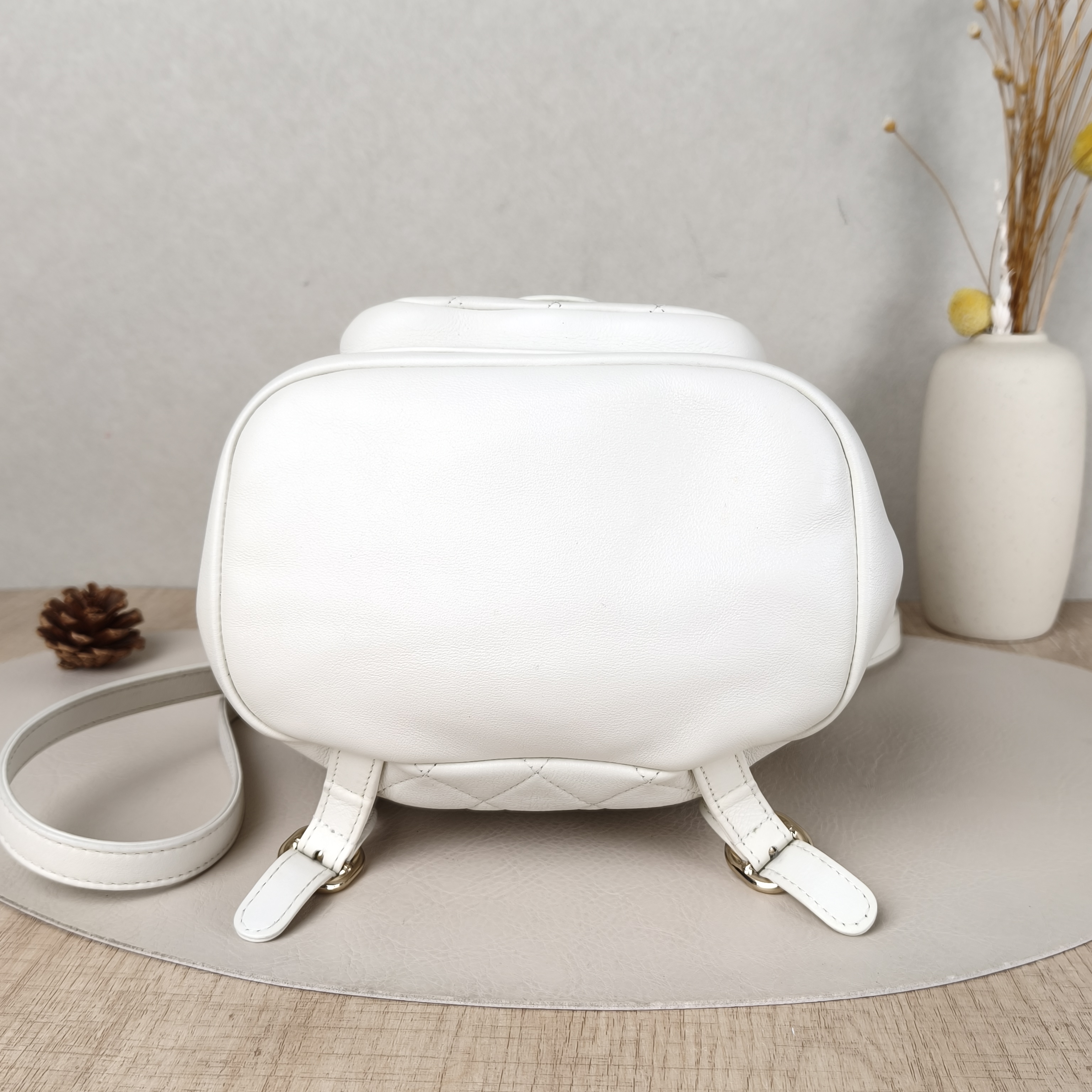 Chanel Backpack Duma White Calfskin Small18 × 12 × 18.5 cm — cover view 4 of 5