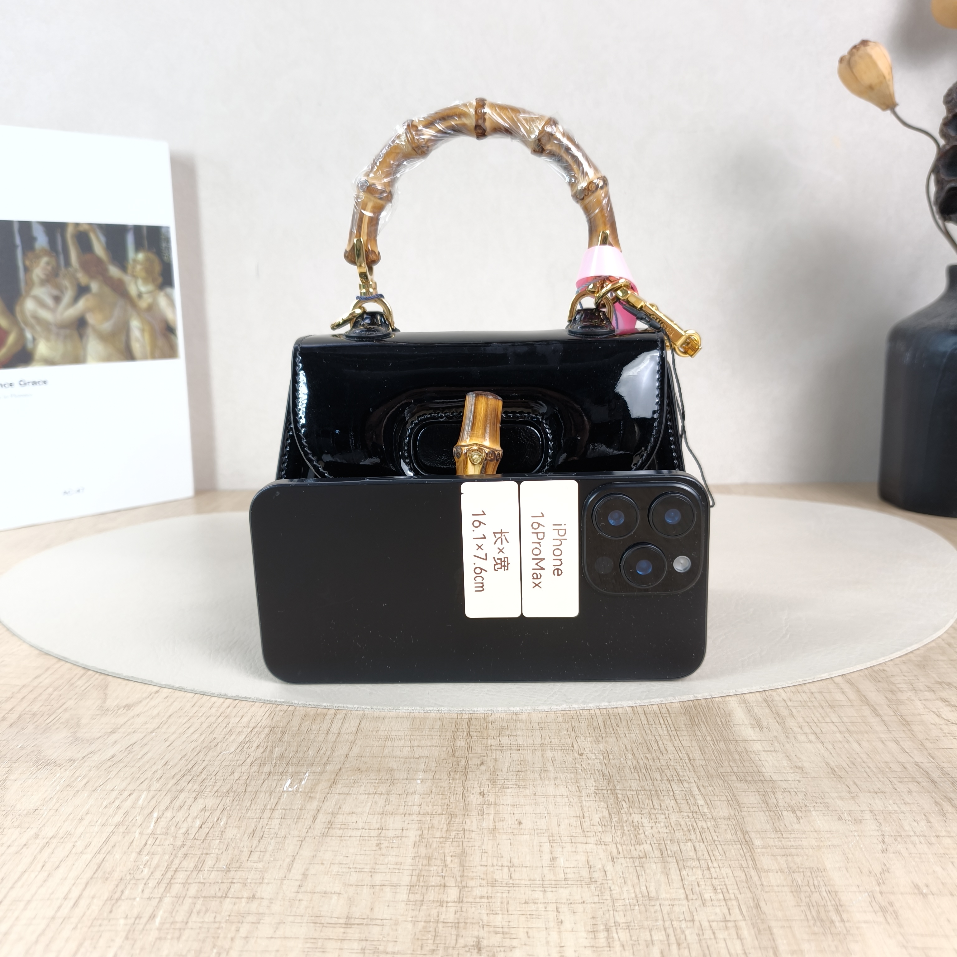 GUCCI Crossbody Bagbamboo 1947 jumbo Crossbody Bag Black Patent Leathermini17 × 7.5 × 12 cm — cover view 2 of 6