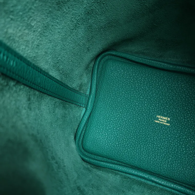 Hermès Top Handle Bag Picotin Lock 18 18 O6Vert Jade Taurillon Clemence TC Calfskin Small 18 × 13 × 18 cm U — detail view 2 of 8