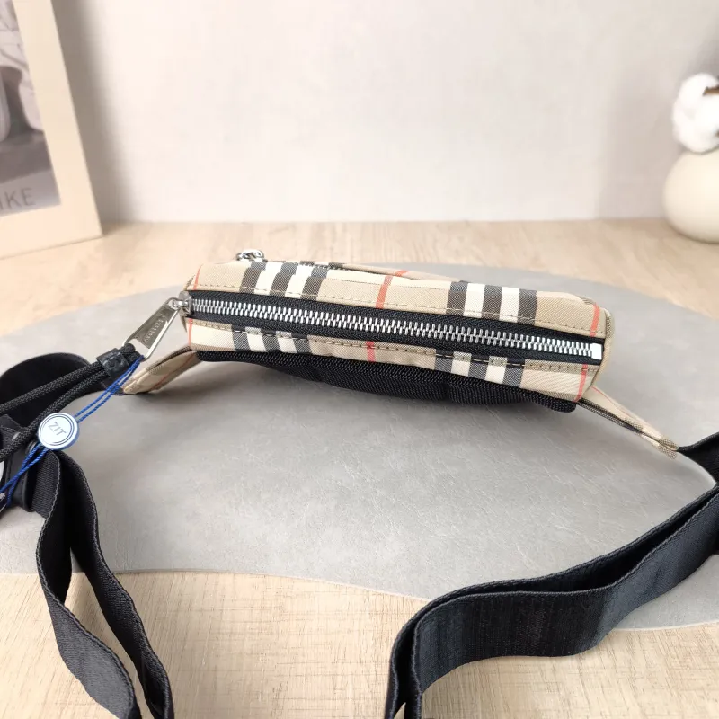 BURBERRY Belt Bag Belt Bag Canvas One Size 18 × 4 × 13.5 cm — detail view 4 of 11