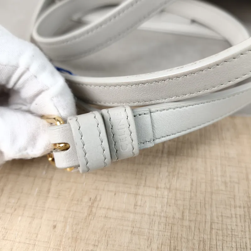 CELINE Shoulder Bag BUCKET TRIOMPHE Bucket Bag White Calfskinmini16 × 7 × 19.5 cm — detail view 4 of 10