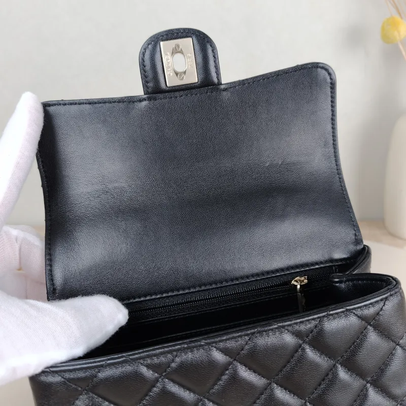 Chanel Crossbody Bag mini Black SL ambskin mini 18 × 7 × 12 cm — detail view 13 of 15