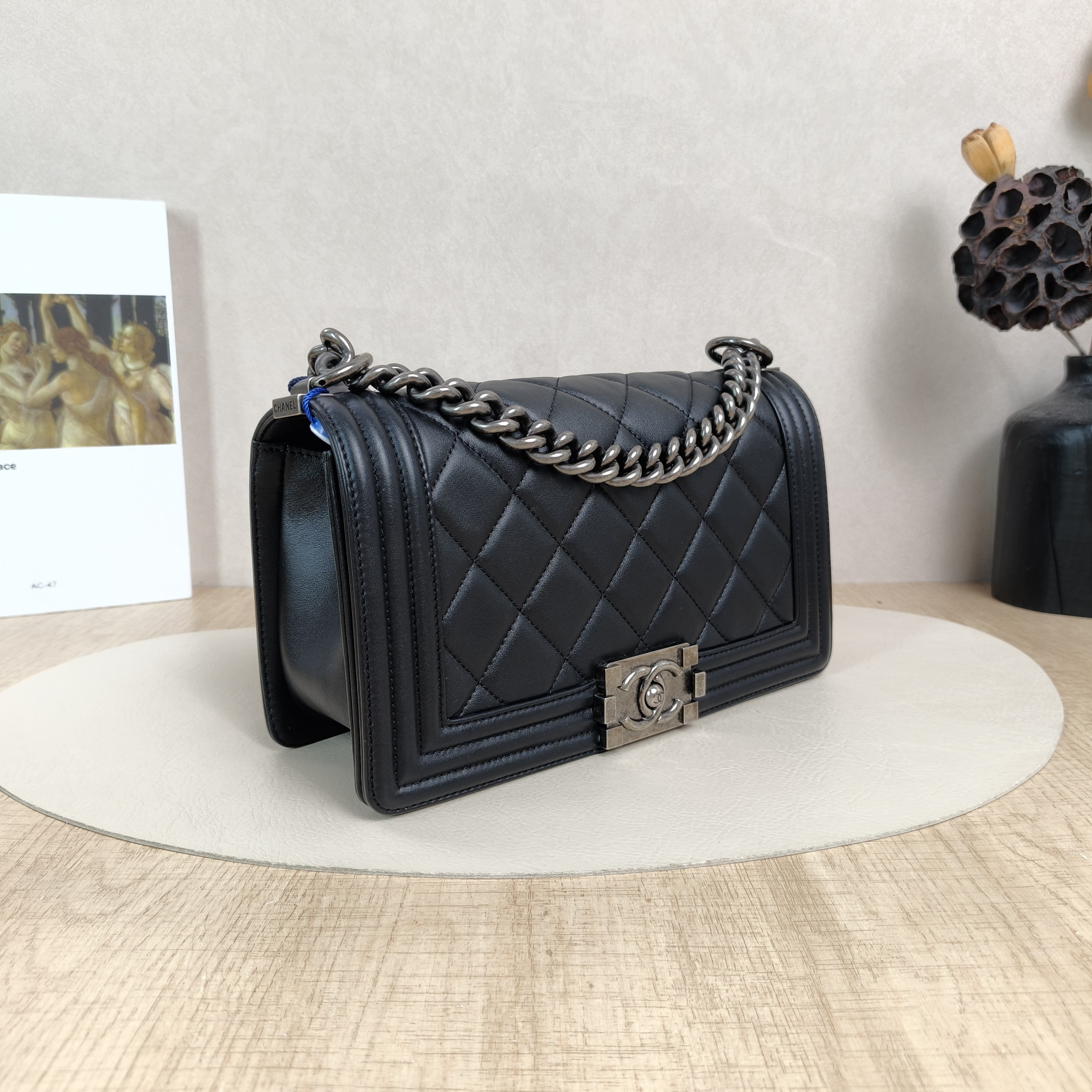 Chanel Crossbody Bag Le BoyBlack Lambskin Medium25 × 9 × 15 cm — cover view 2 of 6