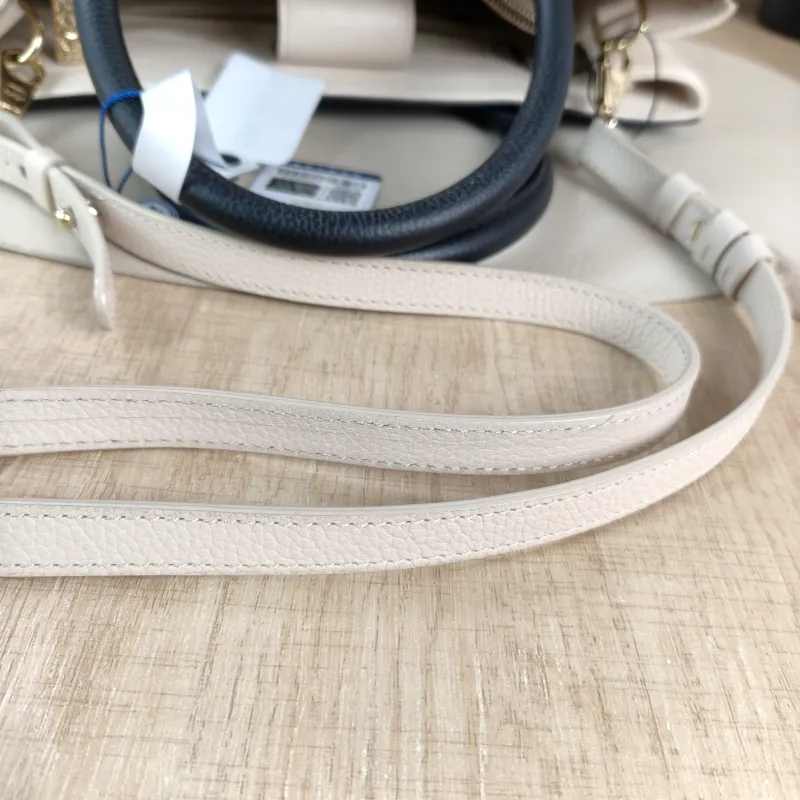 Chanel Shoulder Bag Neo Executive Tote Tote Bag Black Grained Calfskin 36 × 14 × 23 cm 24 — detail view 8 of 11