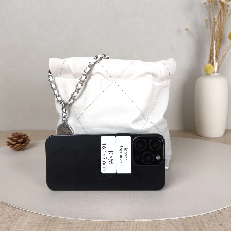 Chanel Shoulder Bag22Bag White CC alfskinmini20 × 6 × 19 cm — cover view 5 of 5