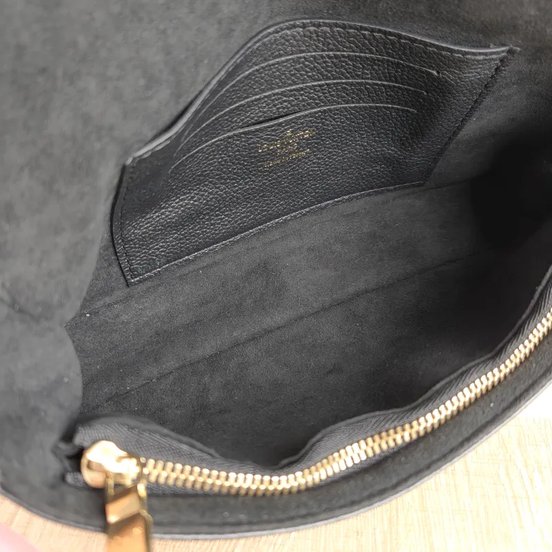 Louis Vuitton Crossbody Bag IVY Black Monogram Empreinte Embossed Calfskin Small 23.5 × 4.3 × 12 cm — detail view 5 of 11