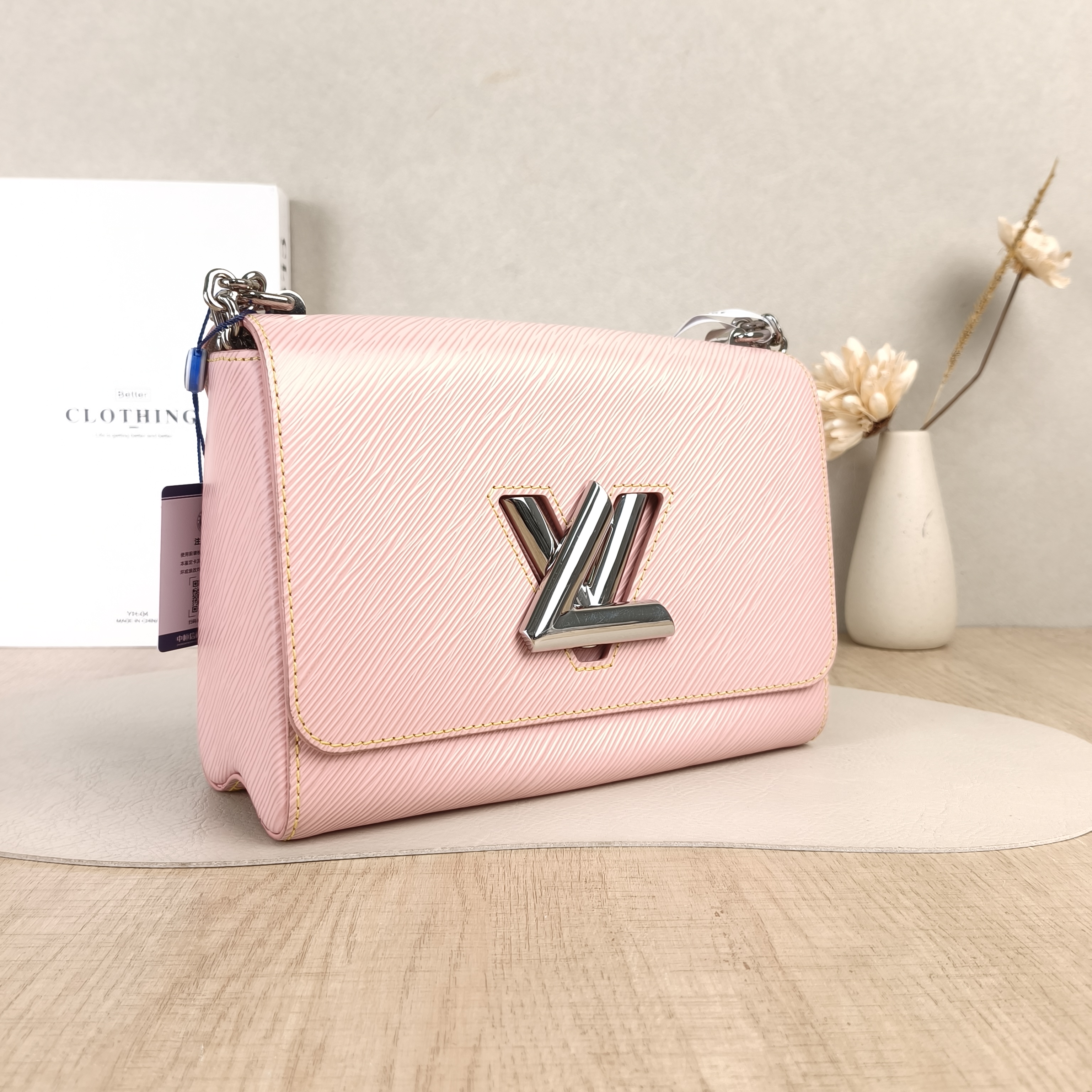 Louis Vuitton Crossbody Bag Twist Epi Embossed Calfskin Medium23 × 9.5 × 17 cm — cover view 4 of 5