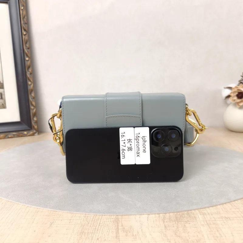 DIOR Crossbody Bag30Montaigne 30 Box Box Grey Calfskinmini17.5 × 5 × 11.5 cm — cover view 2 of 5