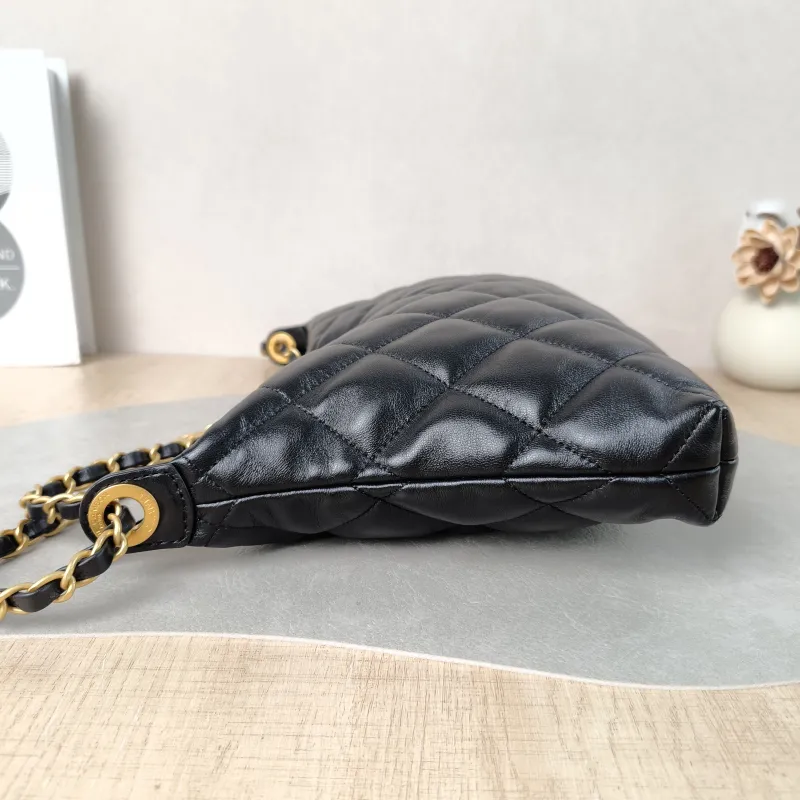 Chanel Shoulder Bag 25s hobo Black Lambskin 32 × 4 × 18 cm — detail view 4 of 11