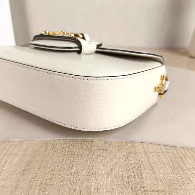 GUCCI Crossbody Bag Horsebit 1955 Horsebit Small White Calfskin Small 20.5 × 5 × 14.5 cm — detail view 7 of 8