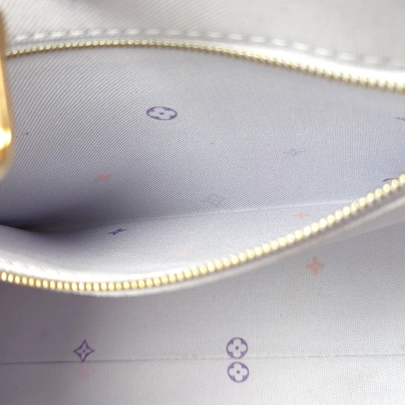 Louis Vuitton Shoulder Bag Onthego PVC Small 25 × 11.5 × 19 cm — detail view 11 of 12