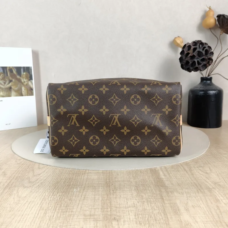 Louis Vuitton Crossbody Bag Speedy25Shoulder Strap Edition-Monogram PVC Medium25 × 15 × 19 cm — cover view 3 of 6