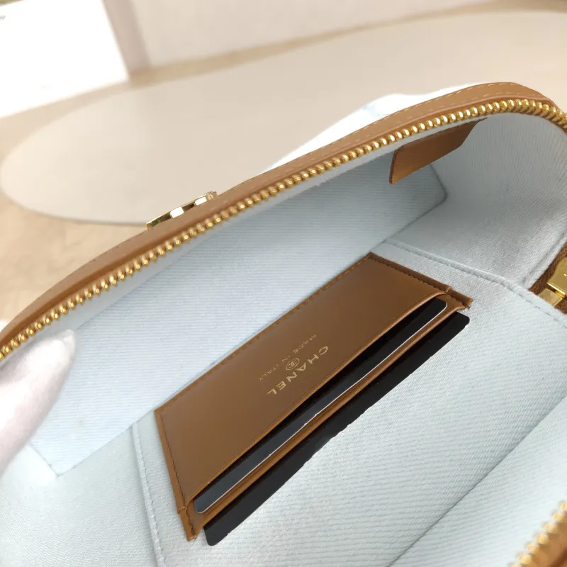 Chanel Crossbody Bag coco-beach Collection lp Blue One Size 19.5 × 5 × 17 cm — detail view 1 of 14